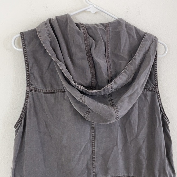 NWT Max Jeans Sleeveless Hooded Grey Utility Vest - Picture 4 of 10